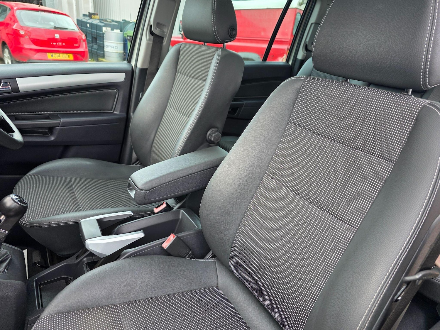 Used Vauxhall Zafira 2009 for sale - 77853536: Photo 51