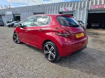 Used Peugeot 208 2017 for sale - 77824218: Photo