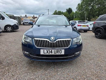 Used Skoda Superb 2014 for sale - 78934511: Photo
