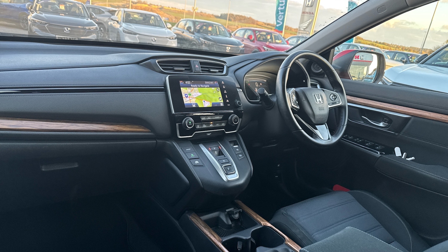 Used Honda CR-V 2020 for sale - 76396810: Photo 2