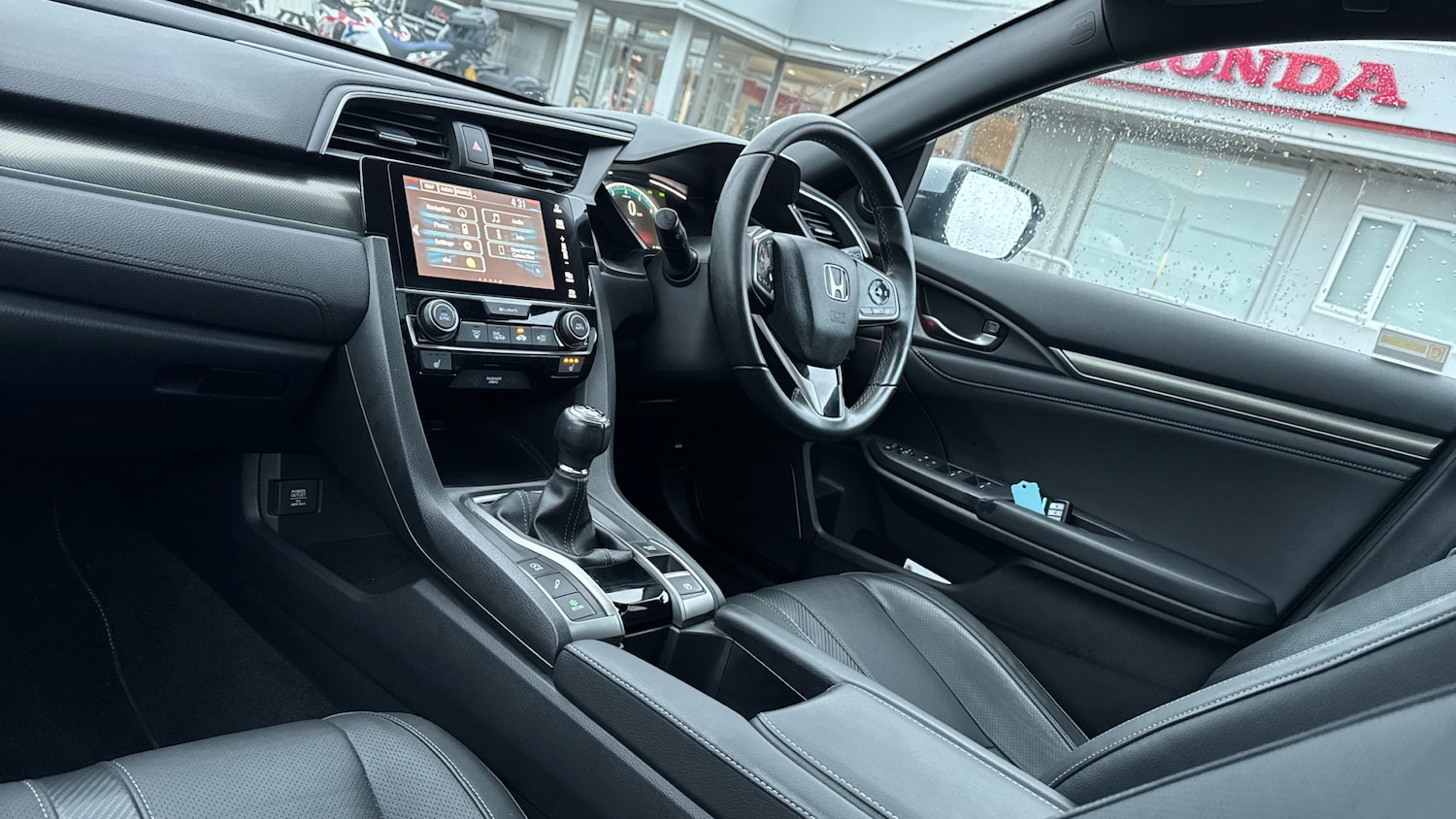 Used Honda Civic 2019 for sale - 77530177: Photo 2