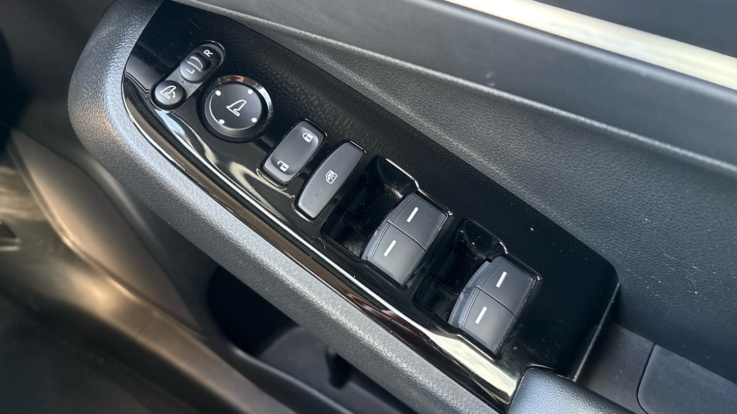 Used Honda HR-V 2022 for sale - 76366251: Photo 17