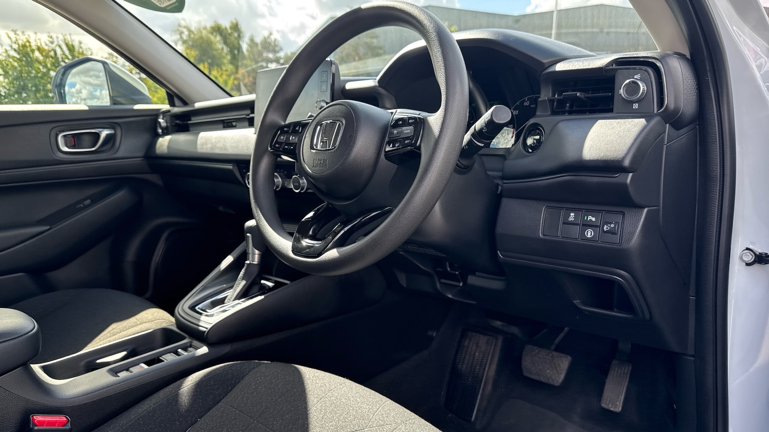 Used Honda HR-V 2023 for sale - 76102781: Photo 29