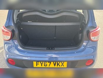 Used Hyundai i10 2017 for sale - 78453229: Photo