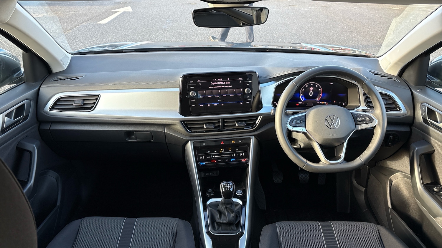 Used Volkswagen T-Roc 2025 for sale - 76860204: Photo 10