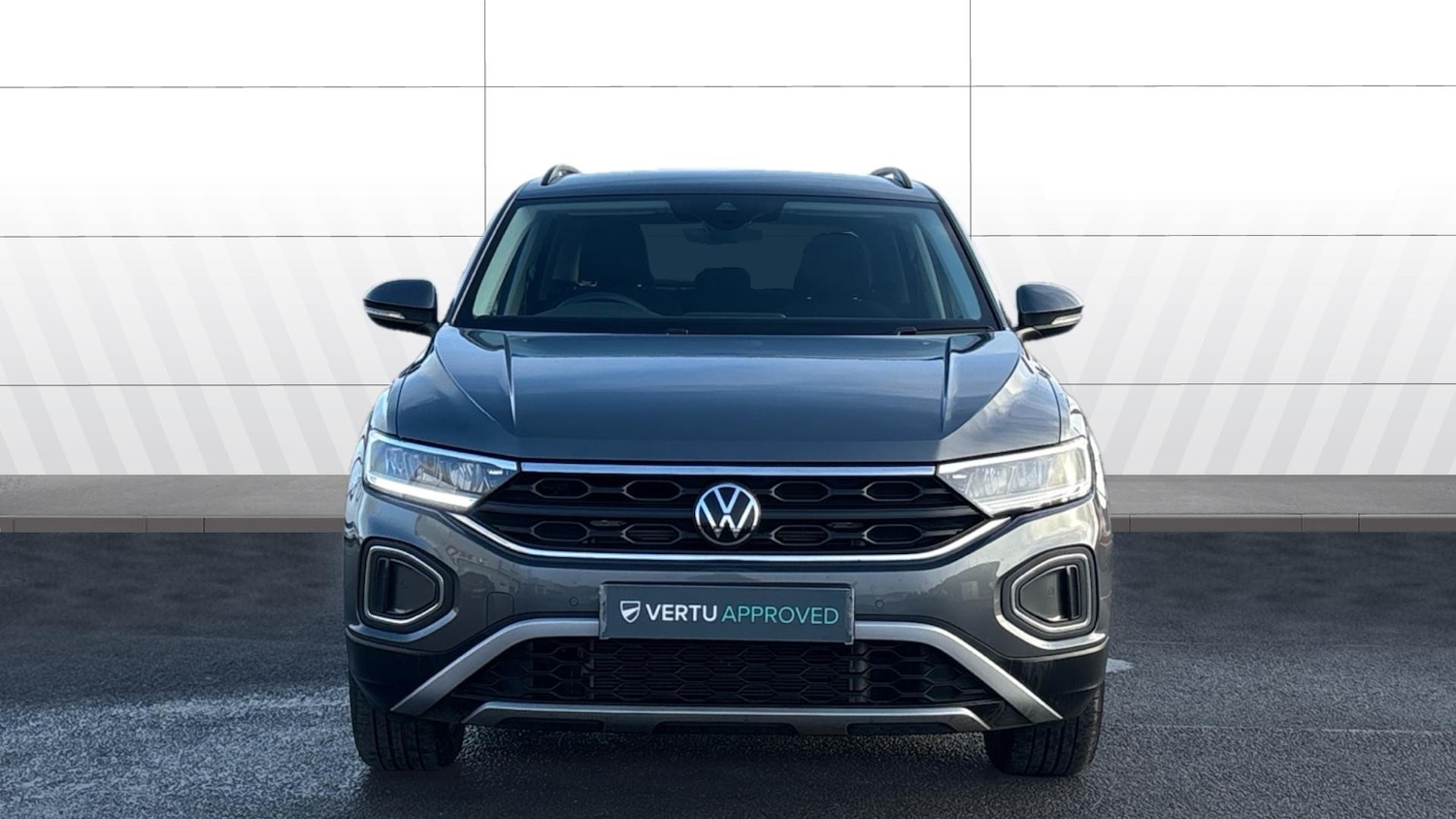 Used Volkswagen T-Roc 2025 for sale - 76860204: Photo 3