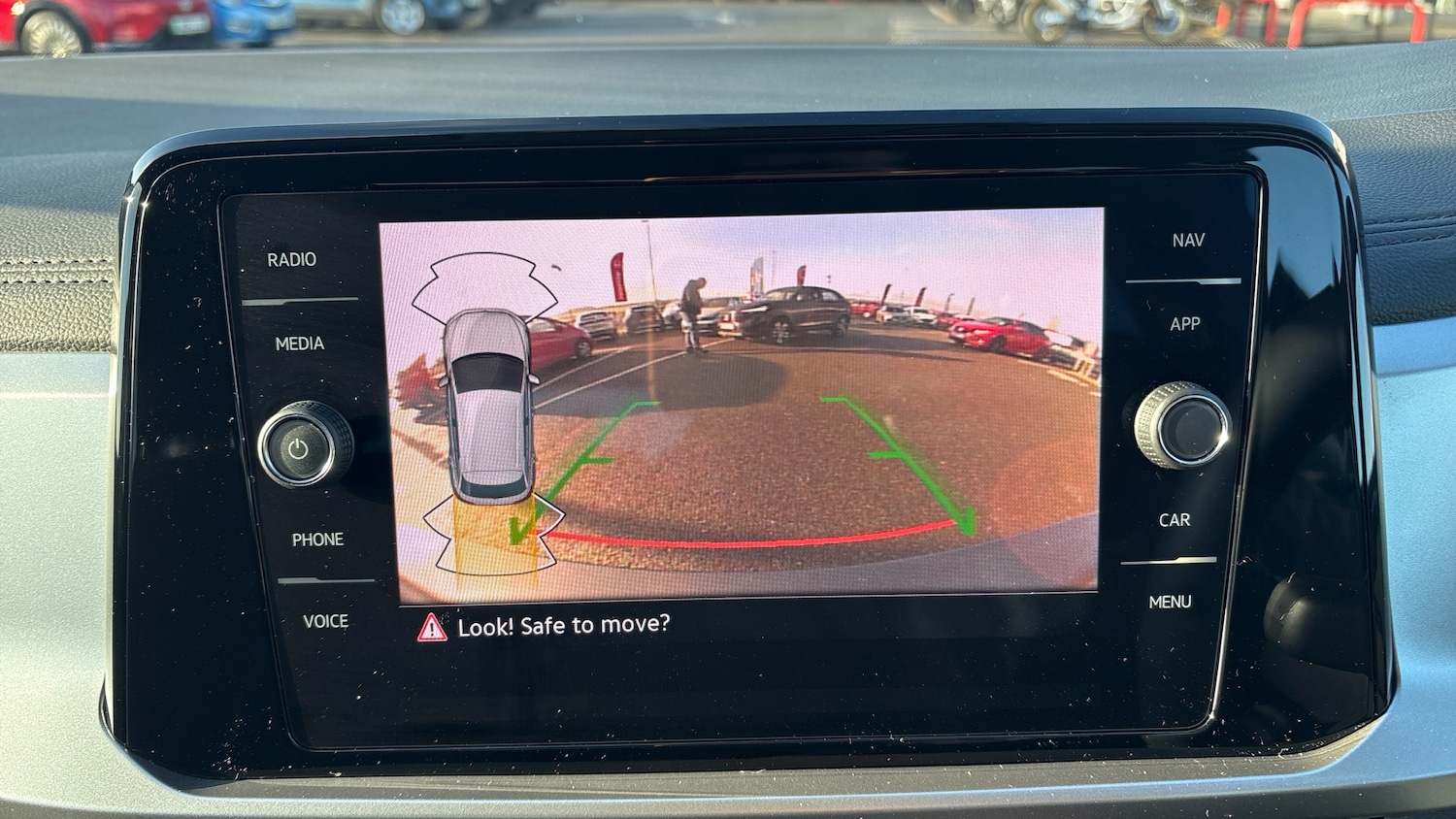 Used Volkswagen T-Roc 2025 for sale - 76860204: Photo 30