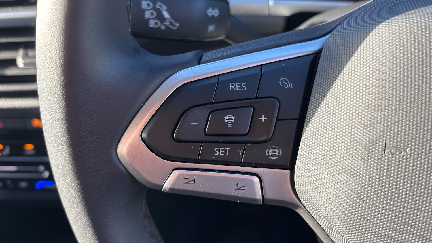 Used Volkswagen T-Roc 2025 for sale - 76860204: Photo 33