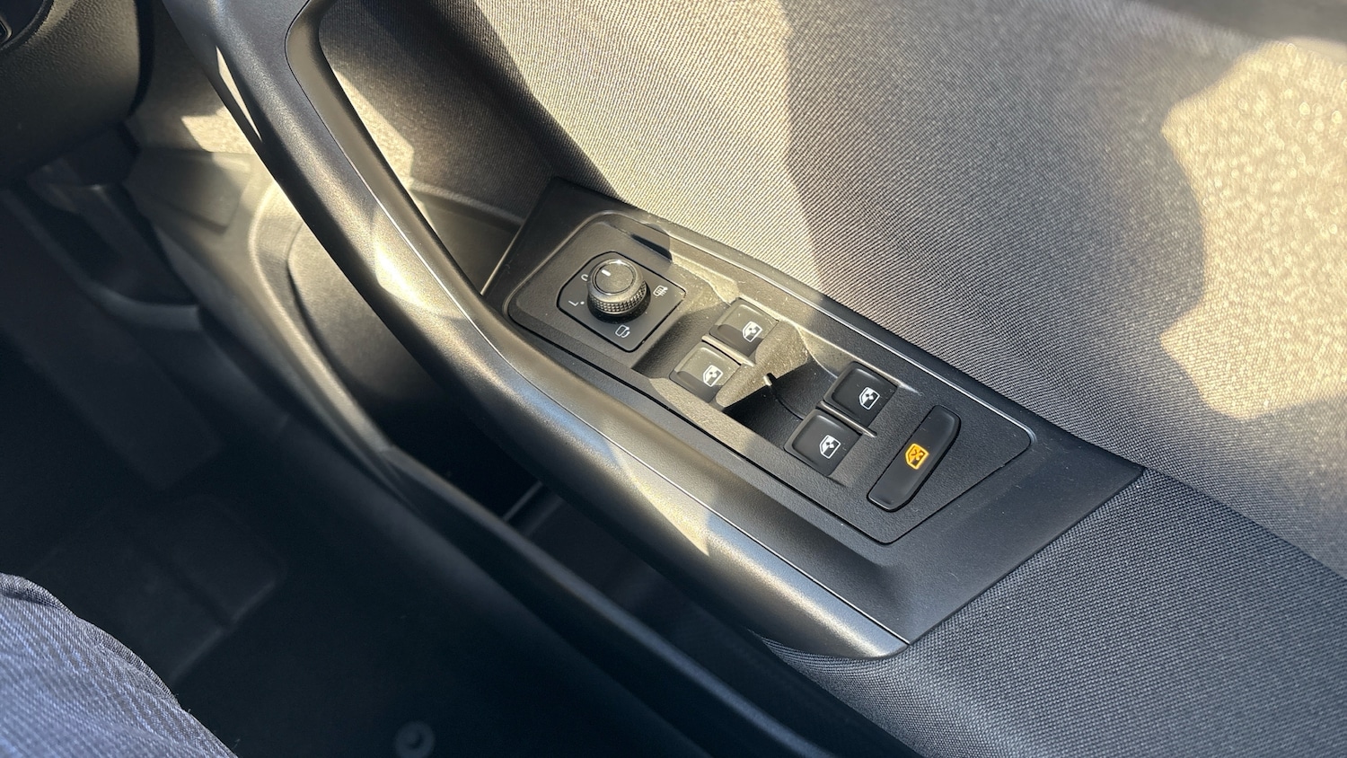 Used Volkswagen T-Roc 2025 for sale - 76860204: Photo 43