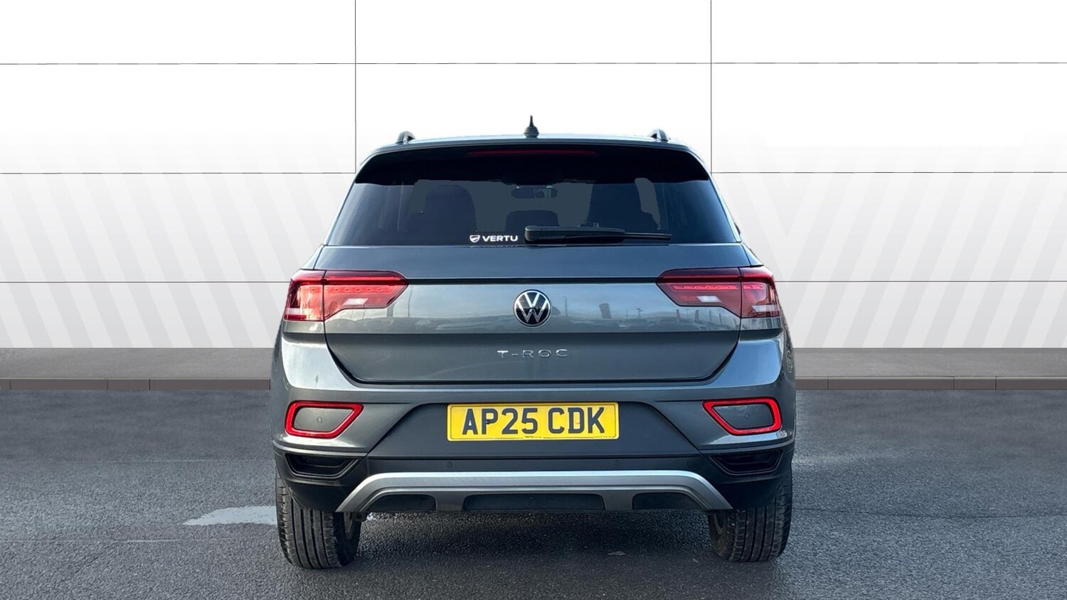 Used Volkswagen T-Roc 2025 for sale - 76860204: Photo 6