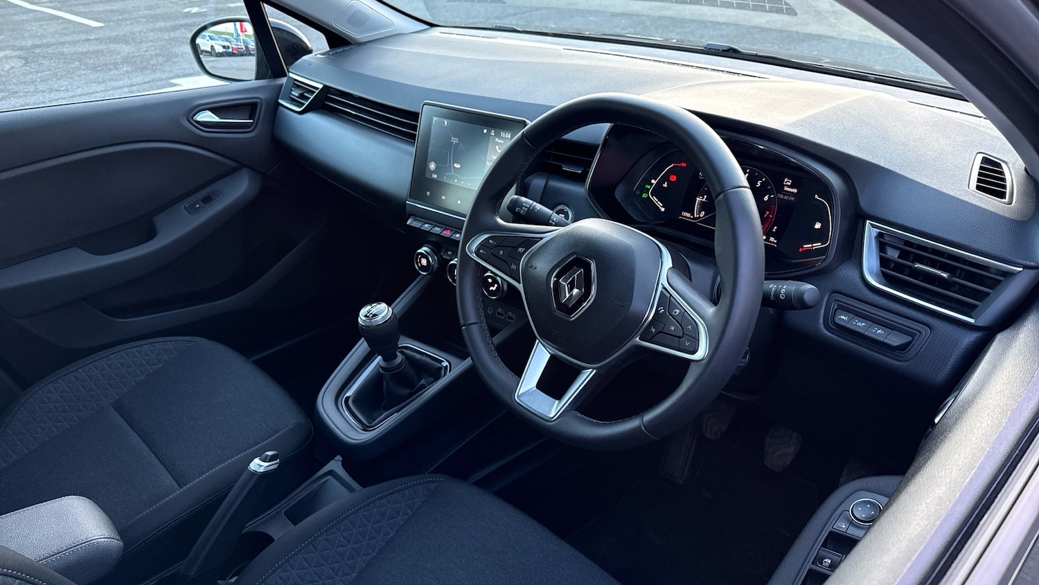 Used Renault Clio 2023 for sale - 77286141: Photo 11