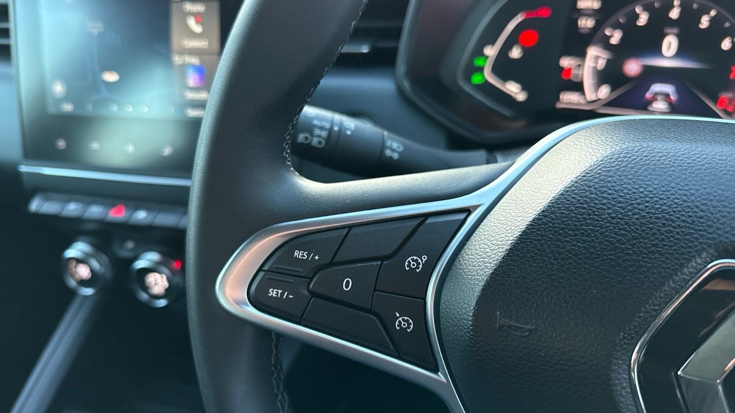 Used Renault Clio 2023 for sale - 77286141: Photo 31