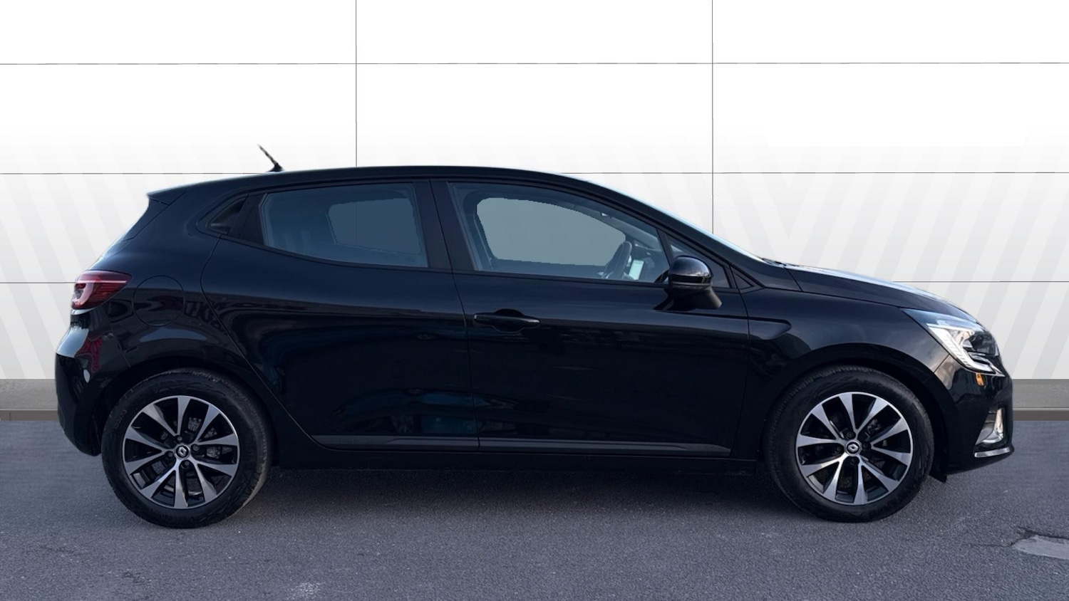 Used Renault Clio 2023 for sale - 77286141: Photo 5