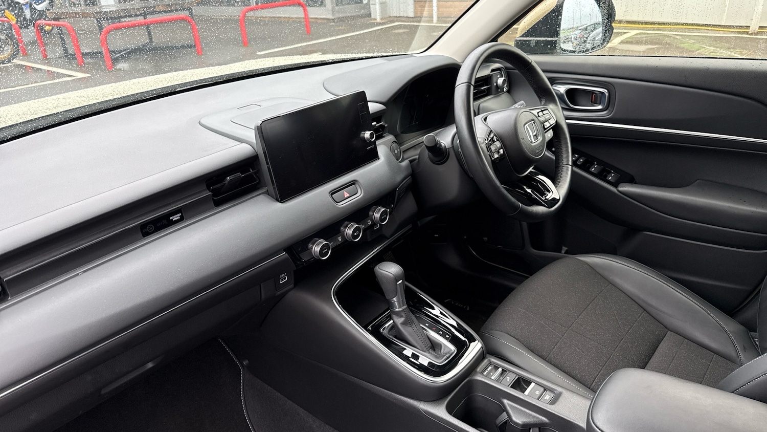 Used Honda HR-V 2023 for sale - 77196350: Photo 2