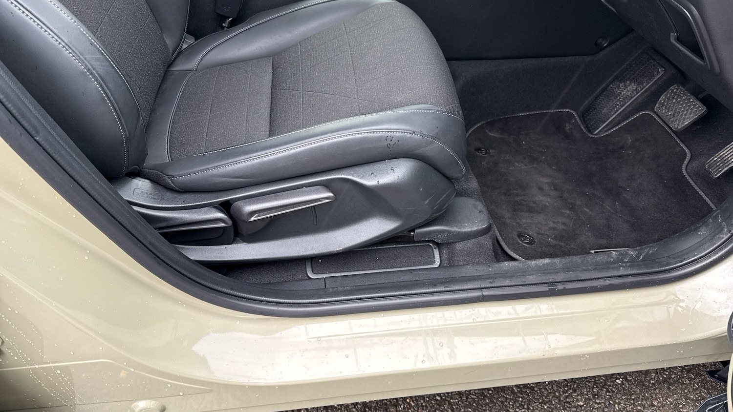 Used Honda HR-V 2023 for sale - 77196350: Photo 30