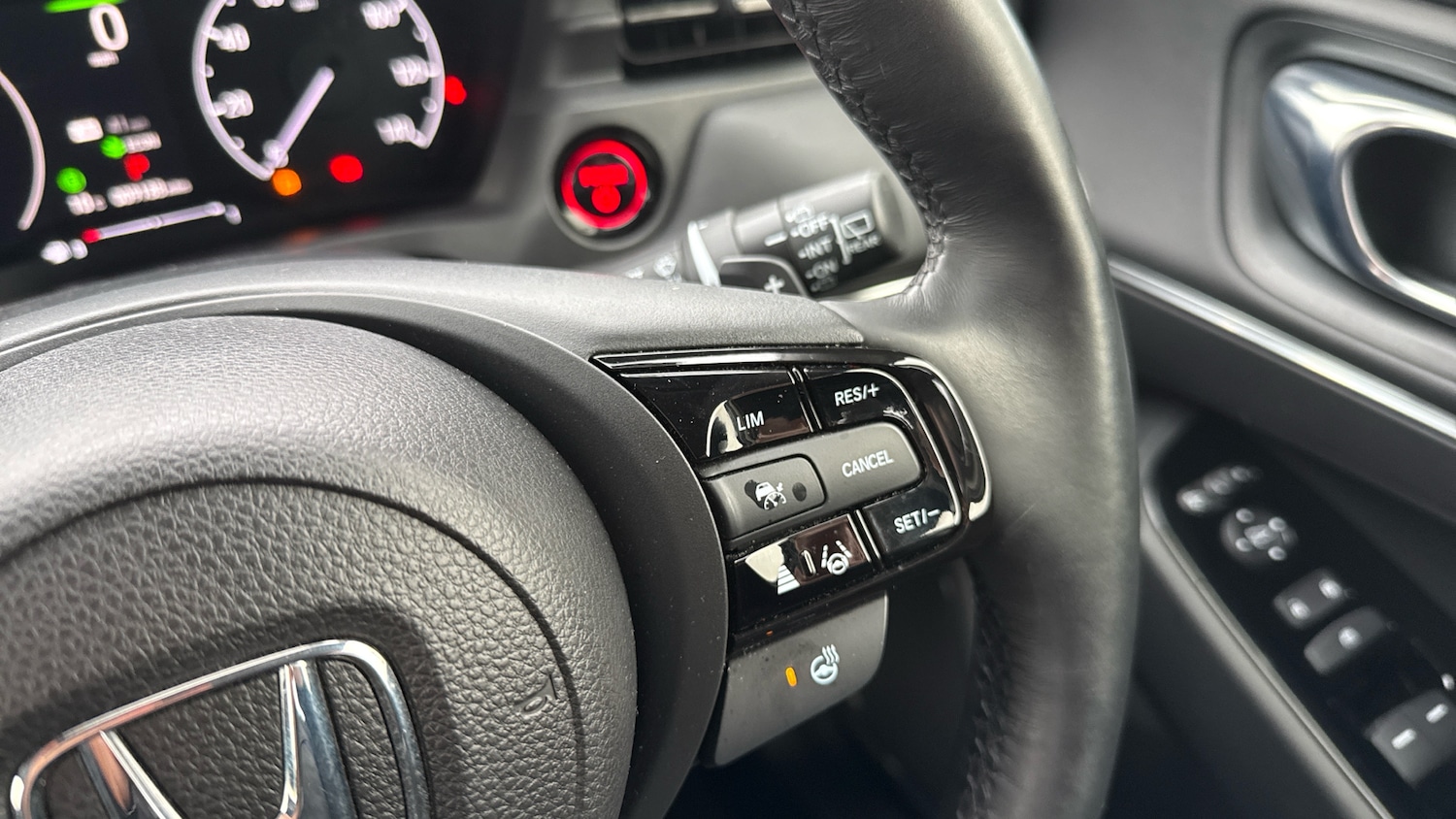 Used Honda HR-V 2023 for sale - 77196350: Photo 35