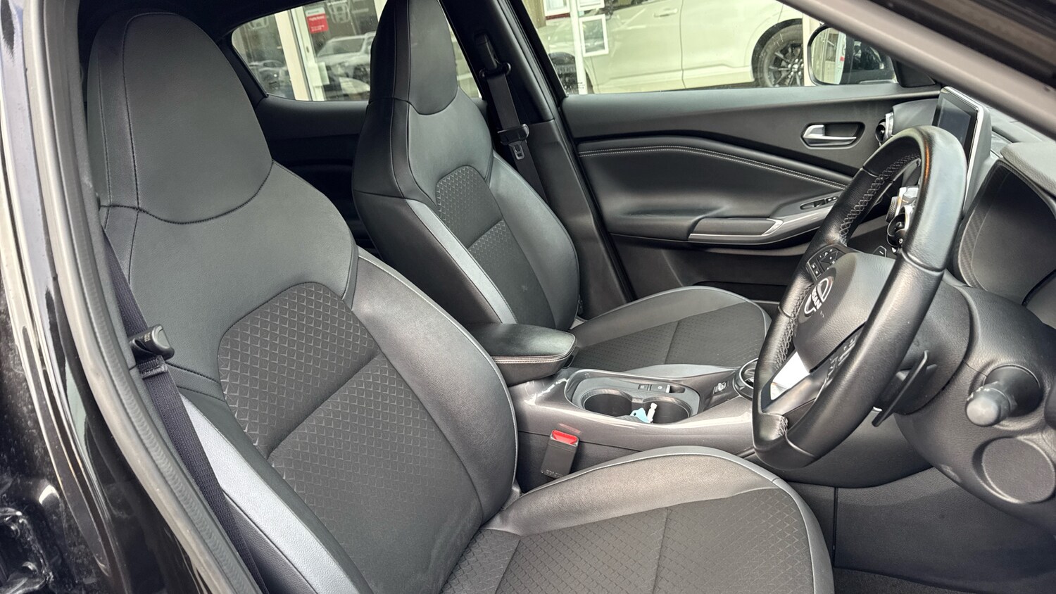 Used Nissan Juke 2023 for sale - 76603288: Photo 34