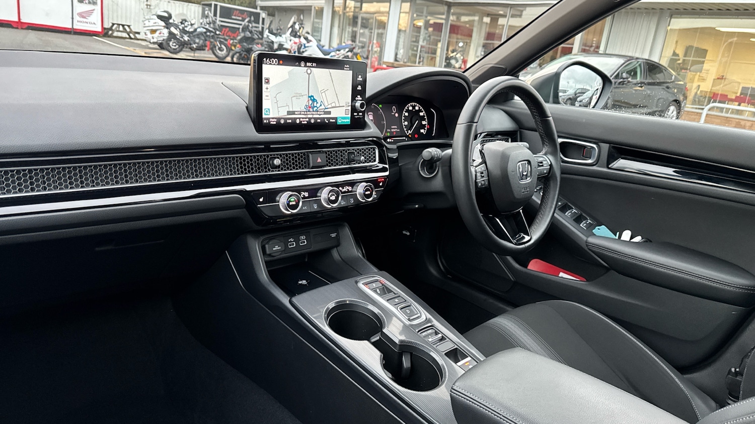 Used Honda Civic 2022 for sale - 76414956: Photo 2