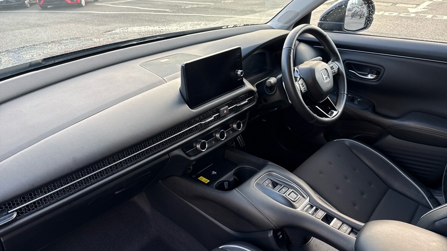 Used Honda ZR-V 2024 for sale - 76877760: Photo 2