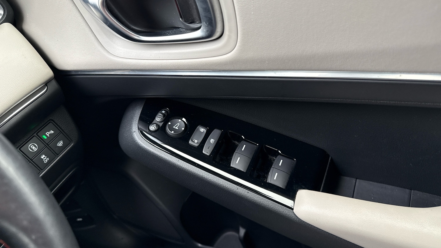 Used Honda HR-V 2023 for sale - 76957010: Photo 37