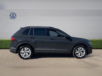 Used Volkswagen Tiguan 2021 for sale - 78273631: Photo
