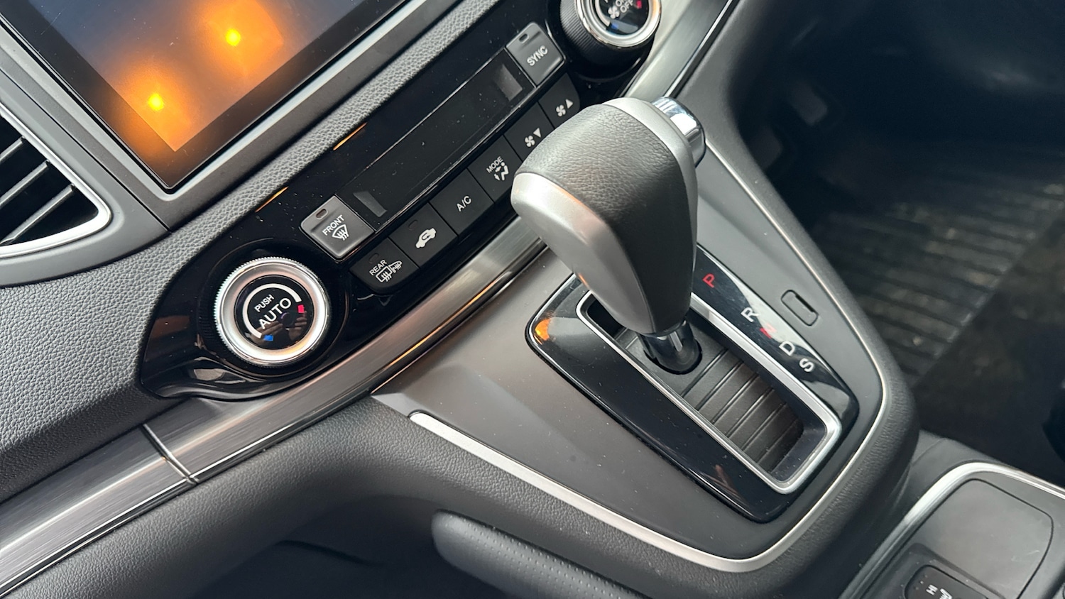 Used Honda CR-V 2017 for sale - 77036600: Photo 13