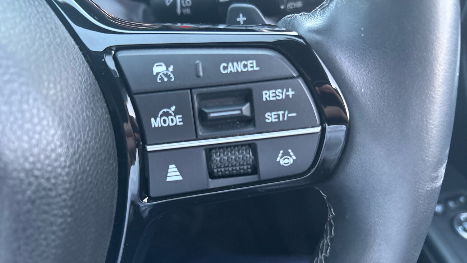 Used Honda CR-V 2023 for sale - 77937706: Photo 30