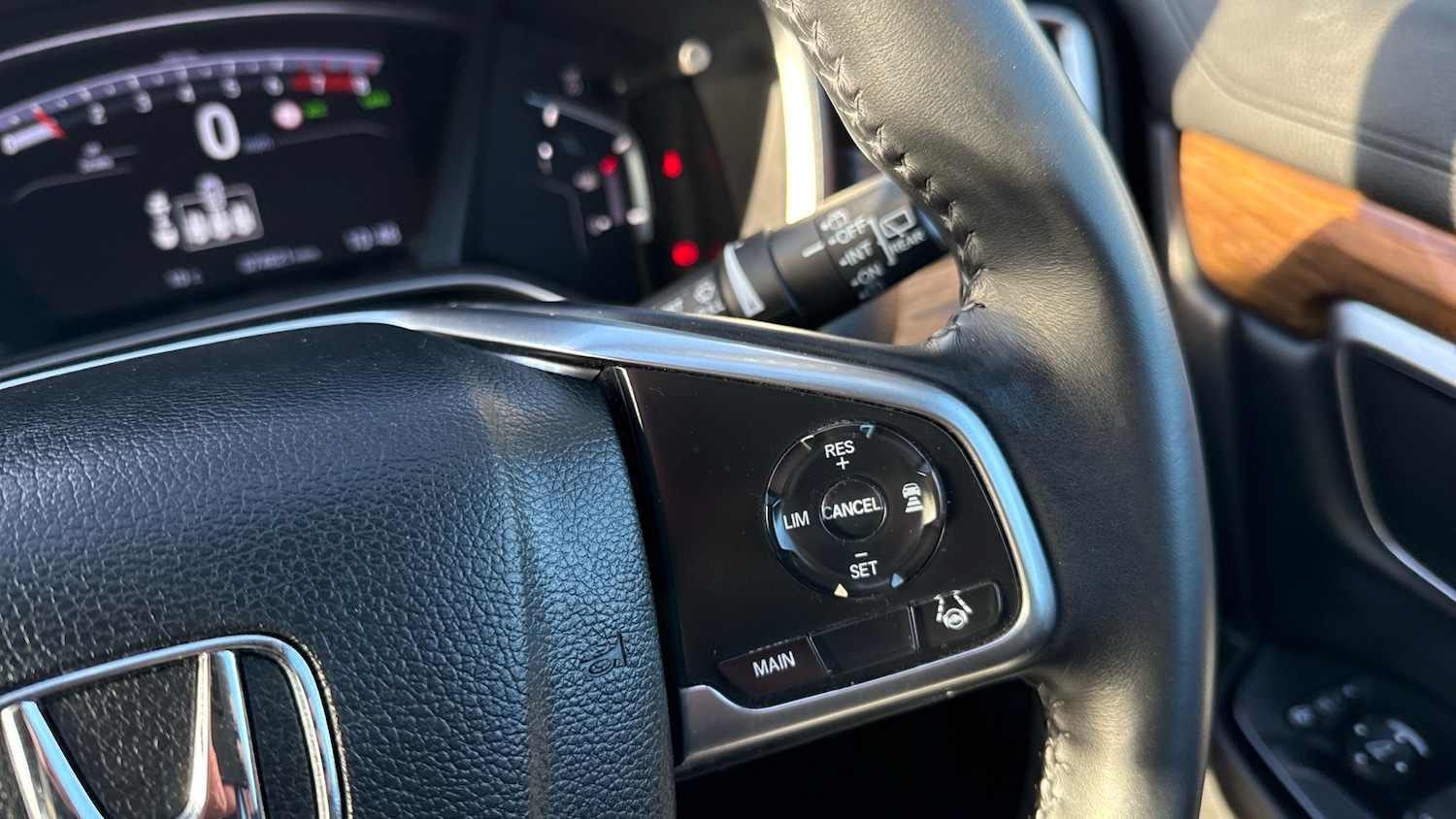 Used Honda CR-V 2019 for sale - 76710015: Photo 28