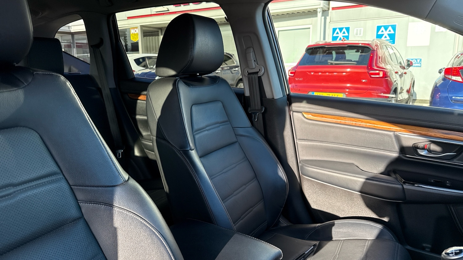 Used Honda CR-V 2019 for sale - 76710015: Photo 41