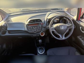 Used Honda Jazz 2014 for sale - 76381877: Photo