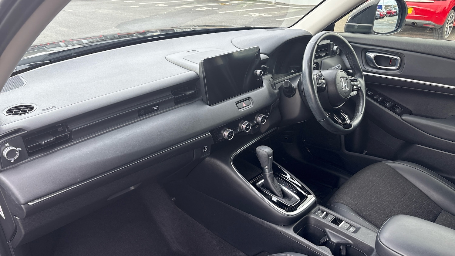 Used Honda HR-V 2022 for sale - 76252552: Photo 2