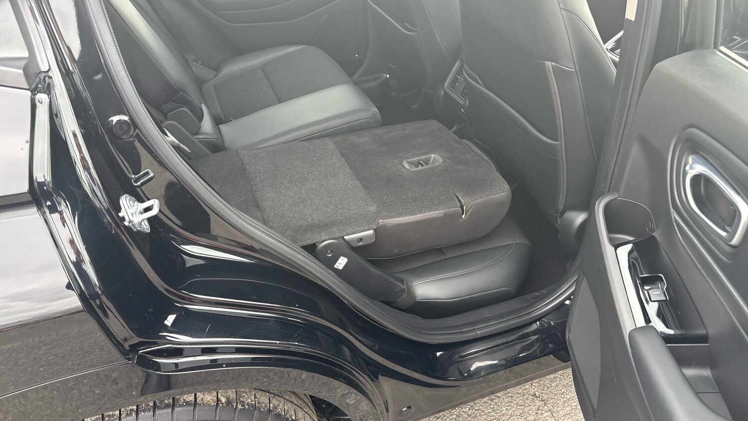 Used Honda HR-V 2022 for sale - 76252552: Photo 26