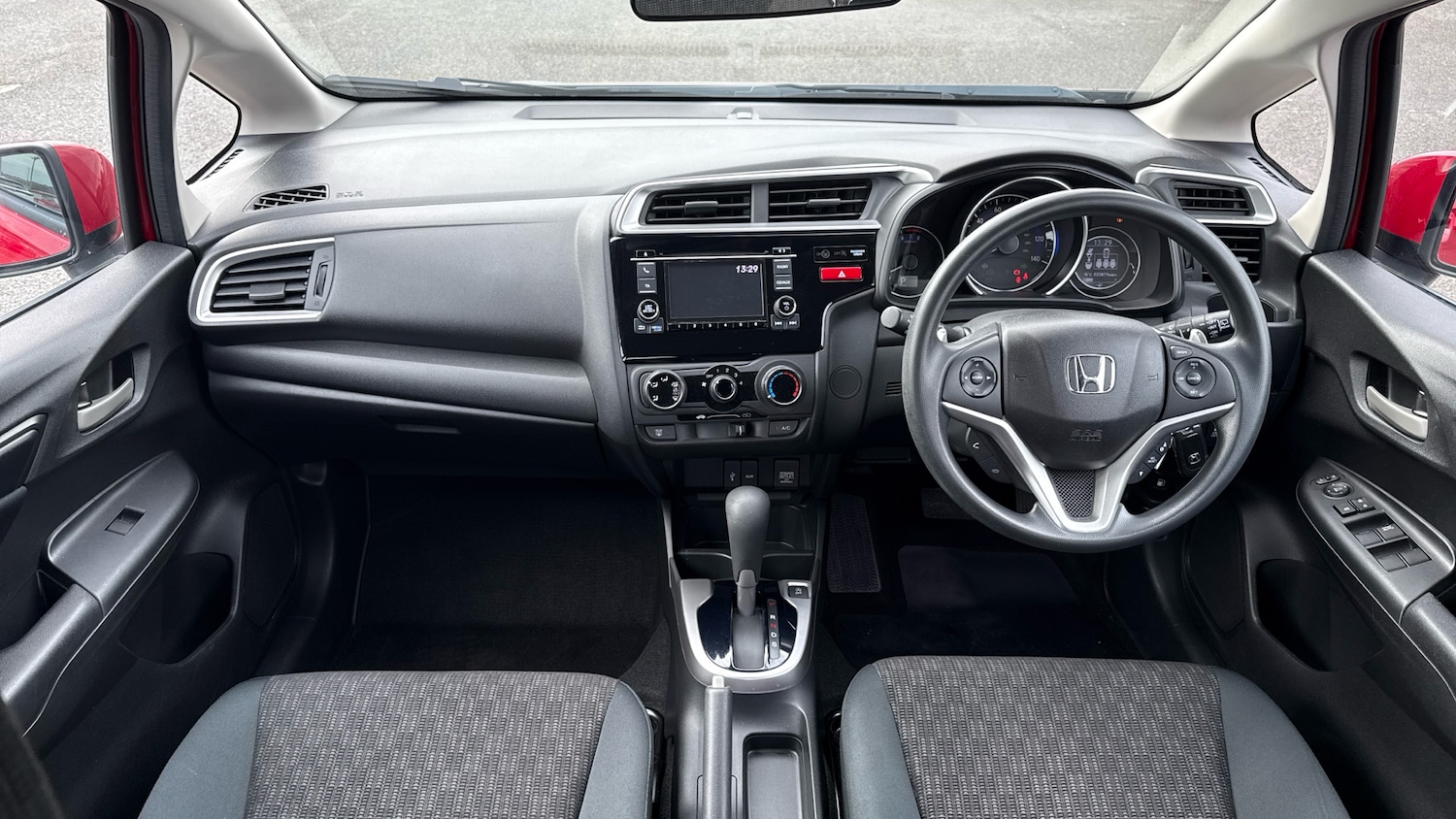 Used Honda Jazz 2017 for sale - 76194771: Photo 4