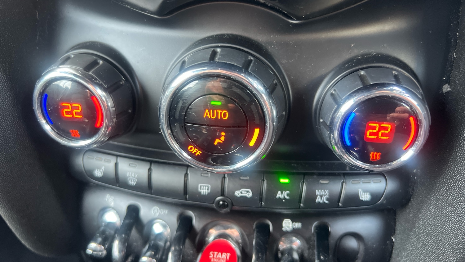 Used MINI Convertible 2019 for sale - 77432540: Photo 23