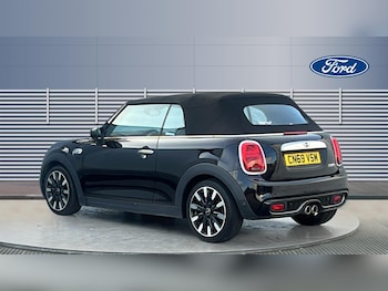 Used MINI Convertible 2019 for sale - 77432540: Photo
