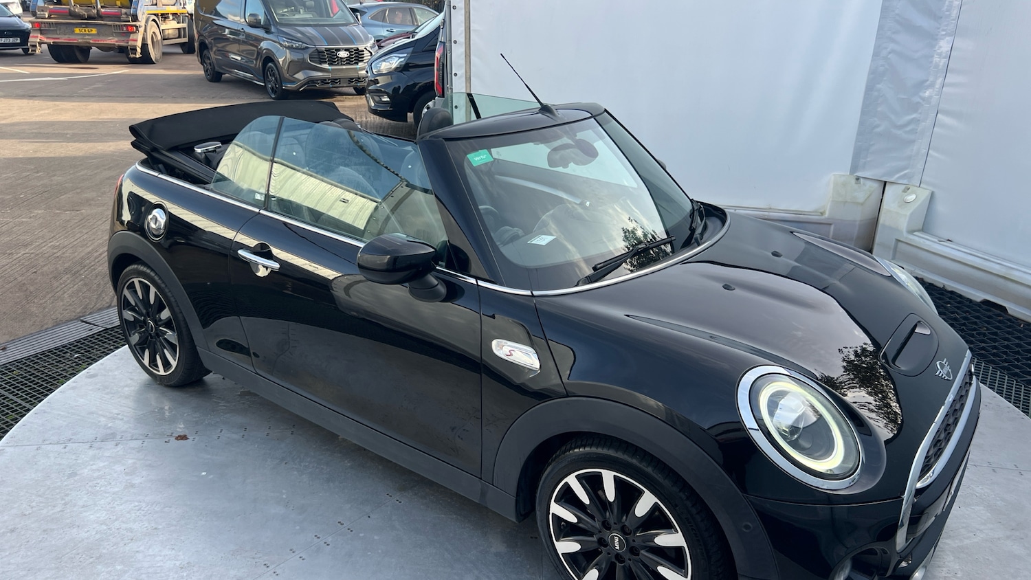 Used MINI Convertible 2019 for sale - 77432540: Photo 31