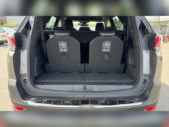 Used Peugeot 5008 2021 for sale - 78255339: Photo