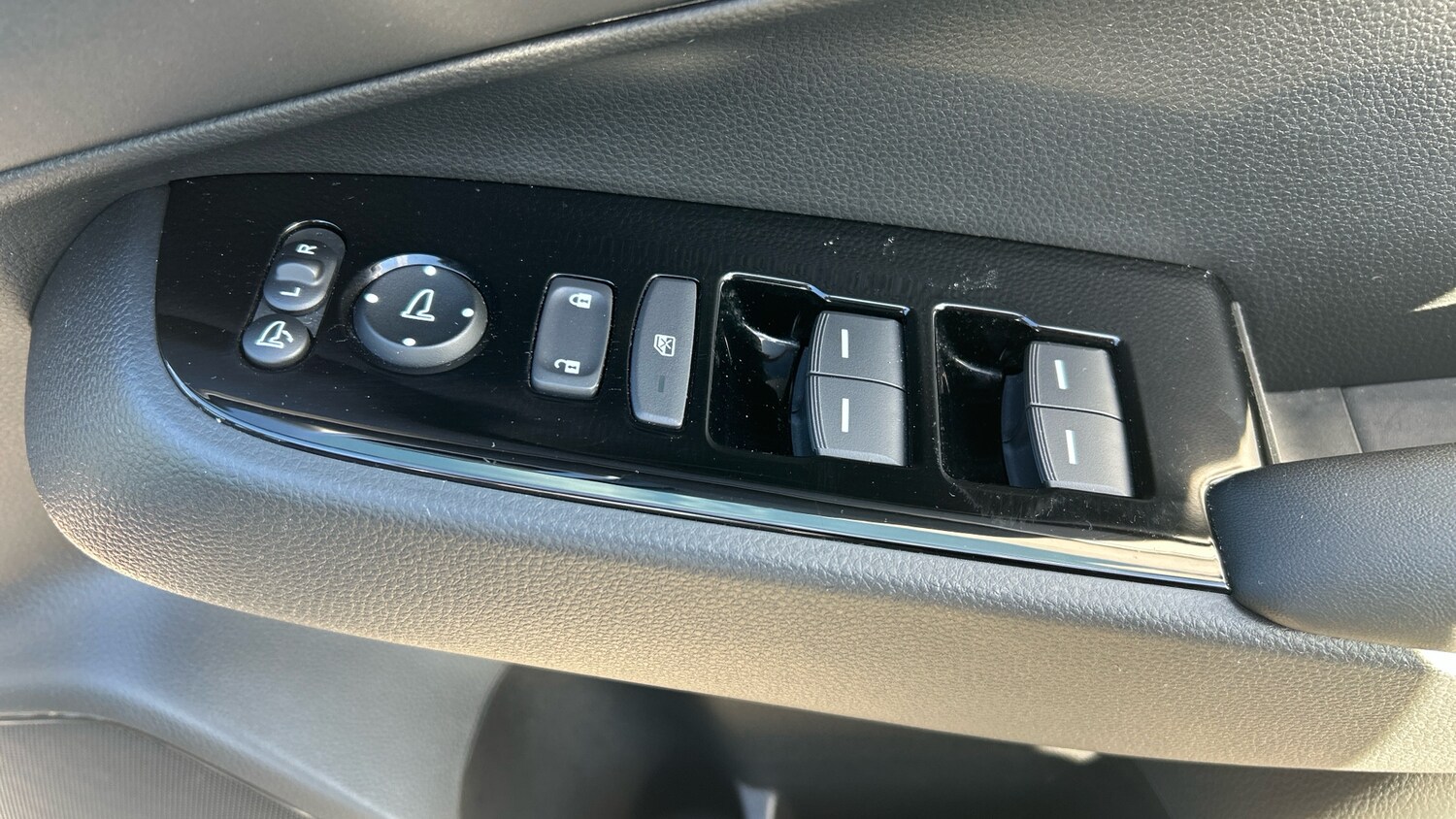 Used Honda HR-V 2022 for sale - 76048916: Photo 17