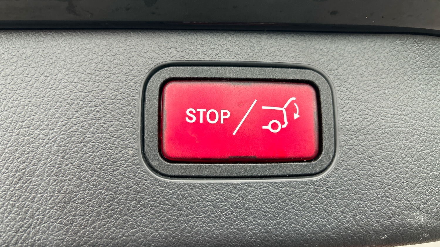 Used Mercedes-Benz C Class 2022 for sale - 77679365: Photo 30