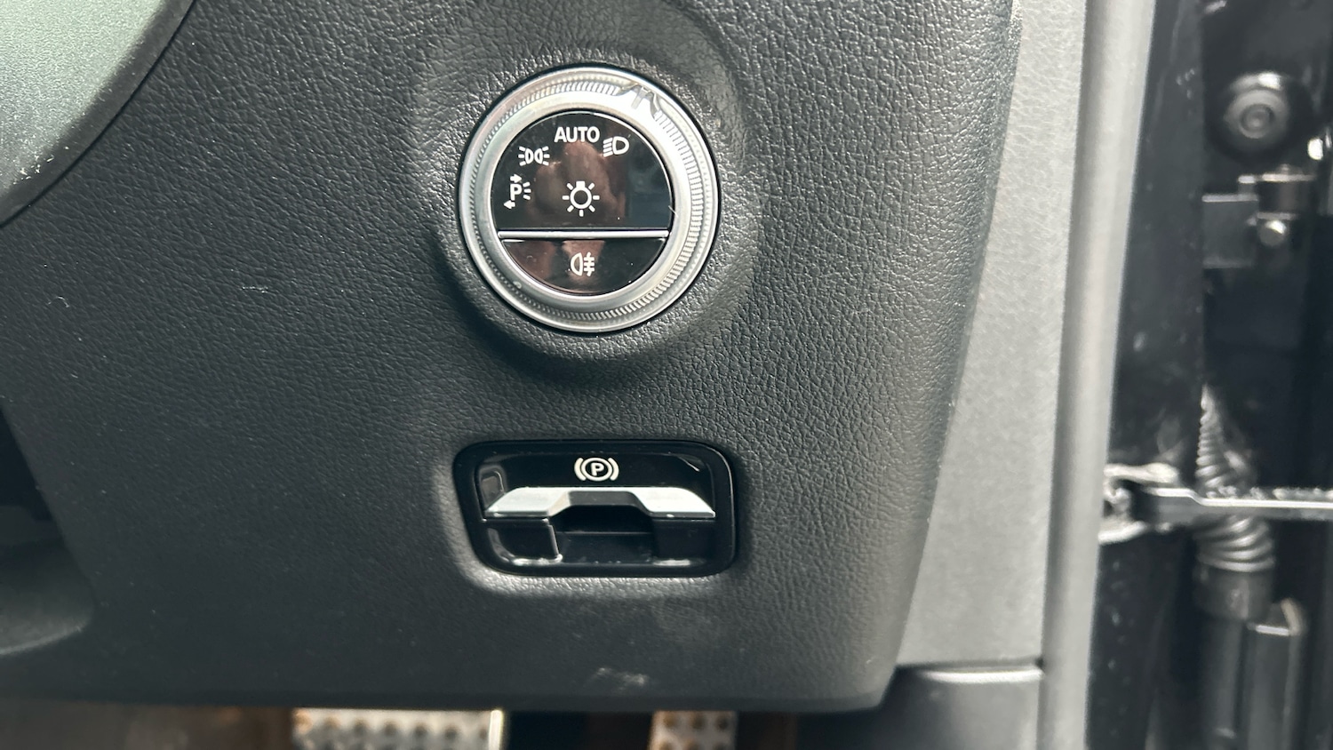 Used Mercedes-Benz C Class 2022 for sale - 77679365: Photo 37