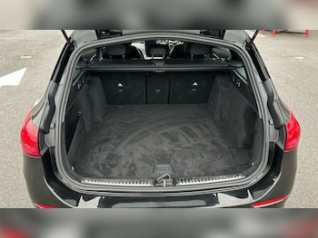 Used Mercedes-Benz C Class 2022 for sale - 77679365: Photo