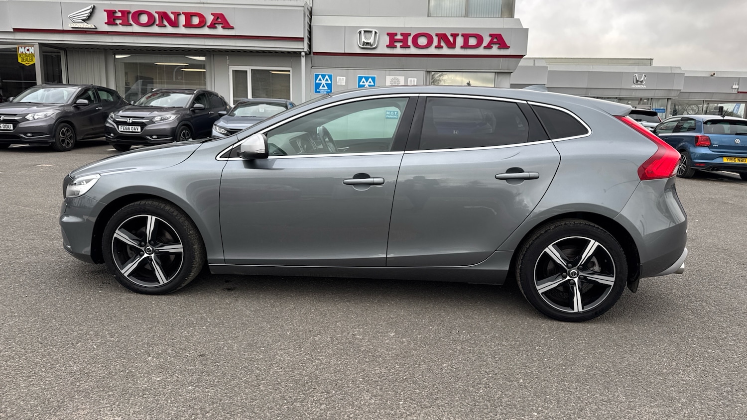 Used Volvo V40 2019 for sale - 76638538: Photo 22