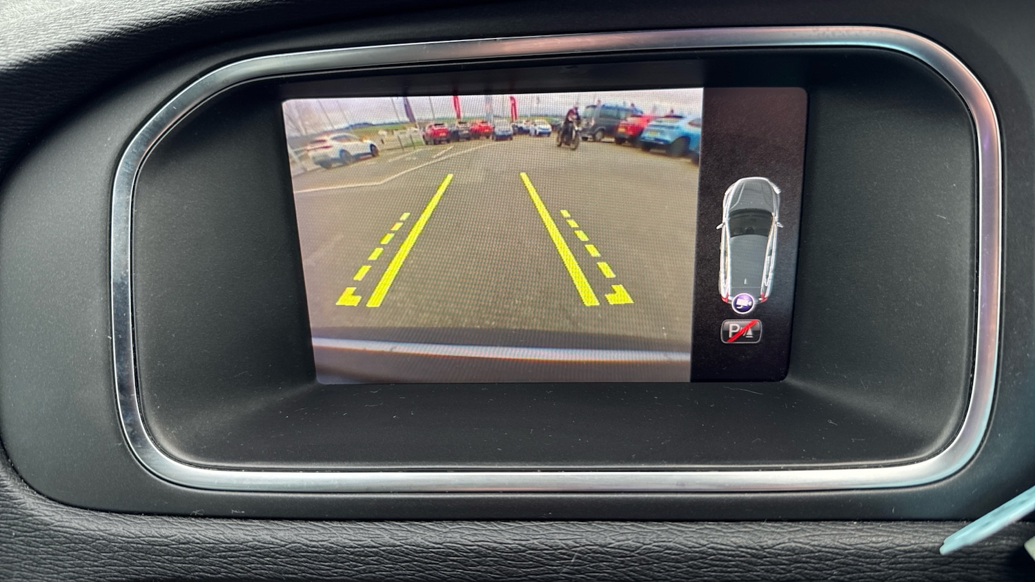 Used Volvo V40 2019 for sale - 76638538: Photo 25