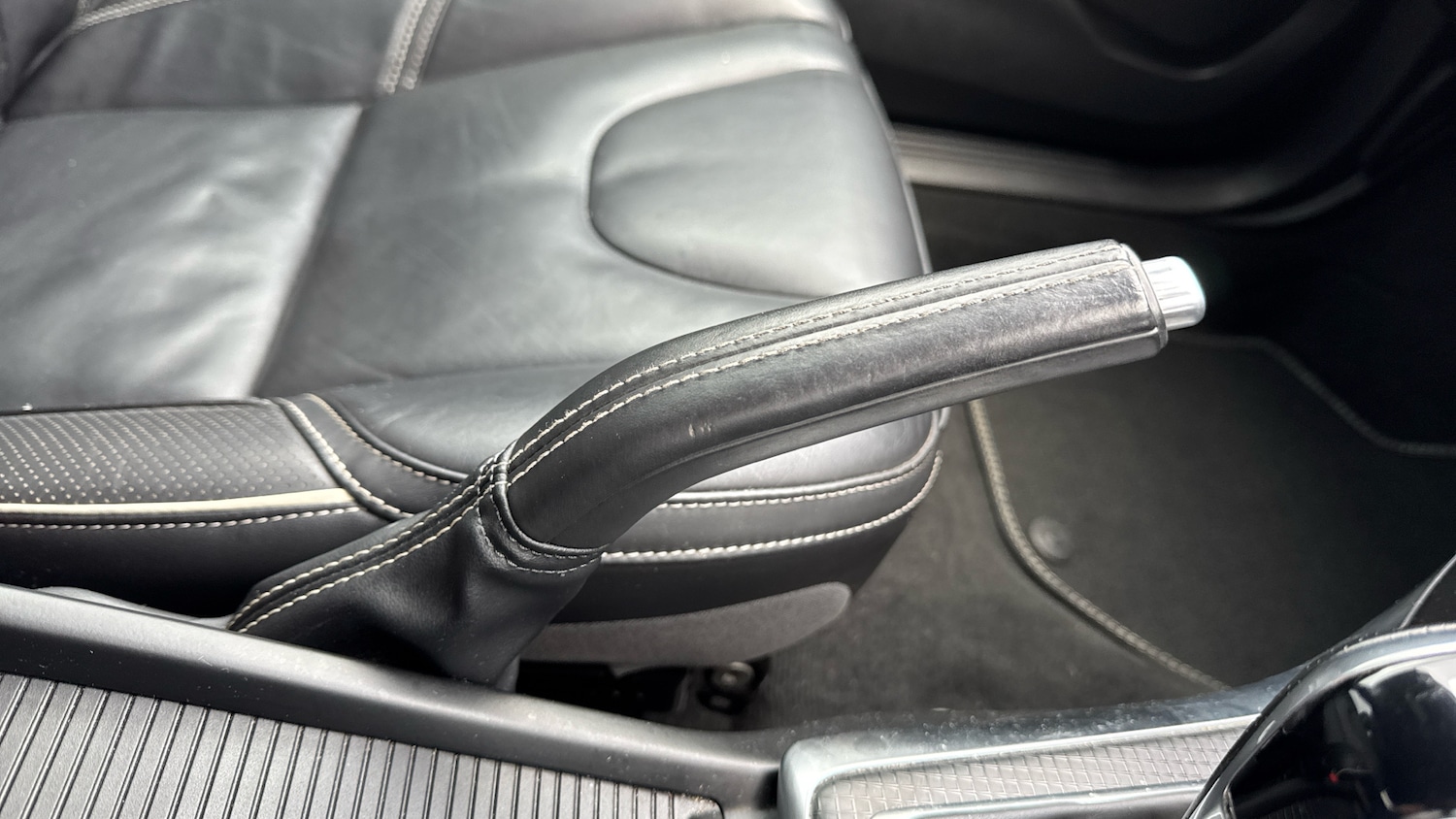 Used Volvo V40 2019 for sale - 76638538: Photo 29