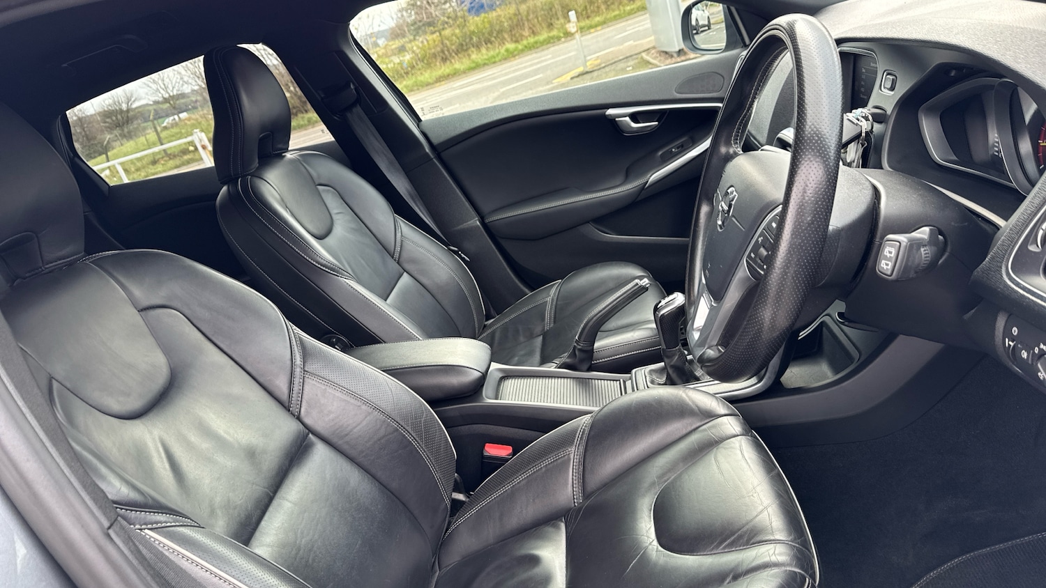 Used Volvo V40 2019 for sale - 76638538: Photo 35