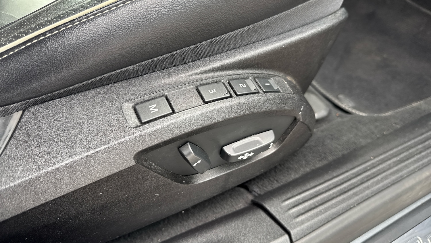 Used Volvo V40 2019 for sale - 76638538: Photo 36