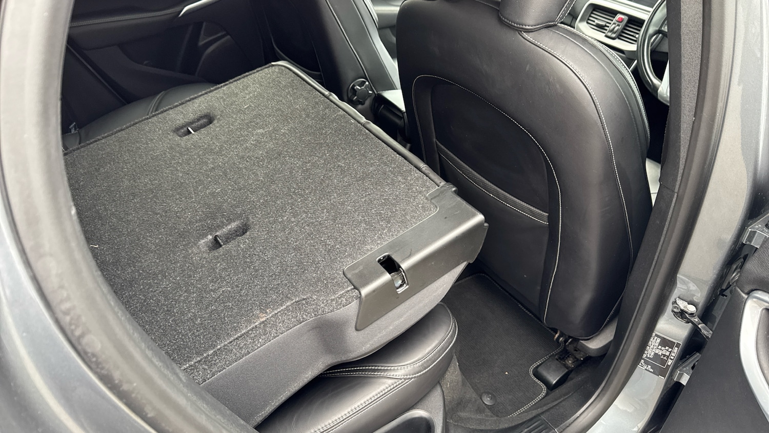 Used Volvo V40 2019 for sale - 76638538: Photo 38