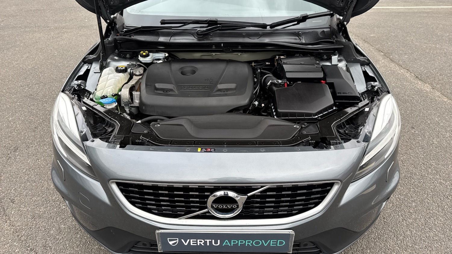 Used Volvo V40 2019 for sale - 76638538: Photo 8