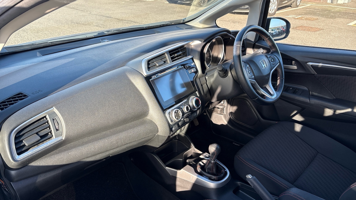 Used Honda Jazz 2018 for sale - 76427796: Photo 2