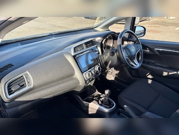 Used Honda Jazz 2018 for sale - 76427796: Photo